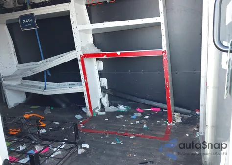 2017 Ford Transit-250 z USA, uszkodzony, nr VIN 1FTYR2CM4HKA82866